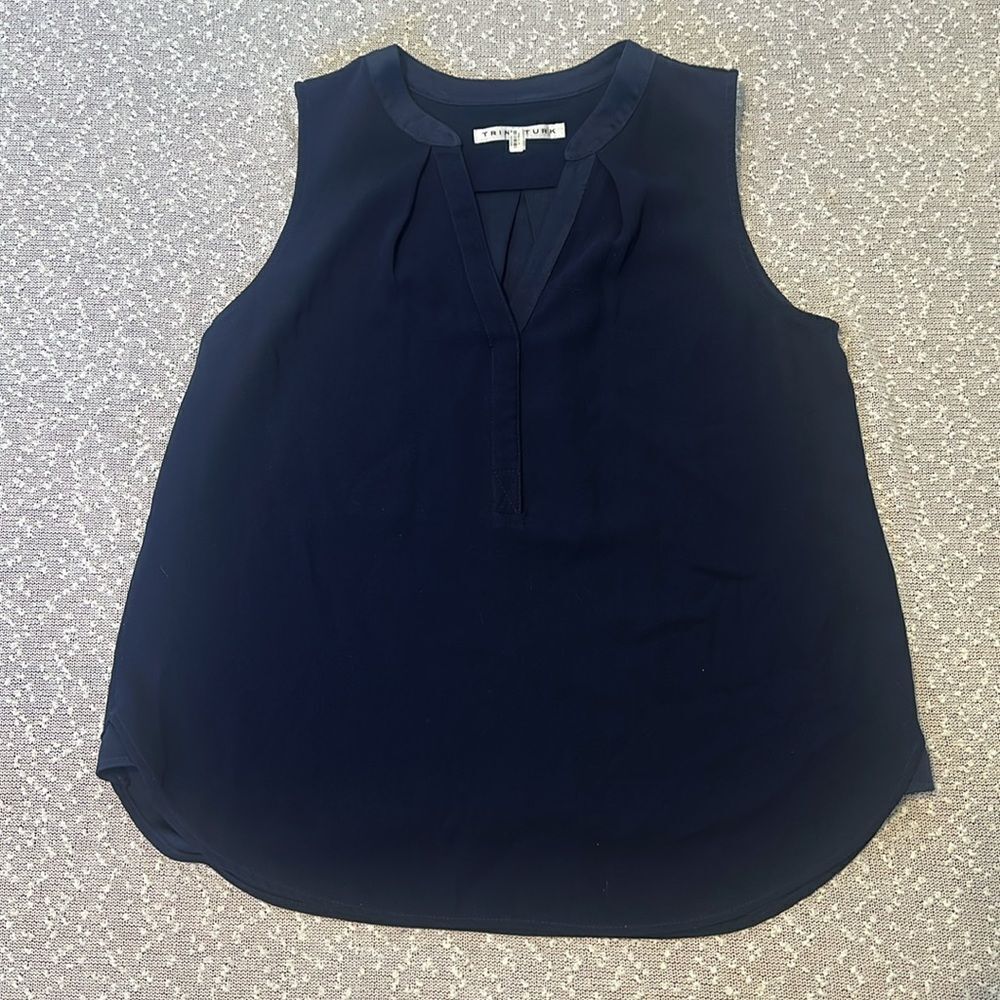 TRINA TURK Navy Sleeveless Blouse LARGE